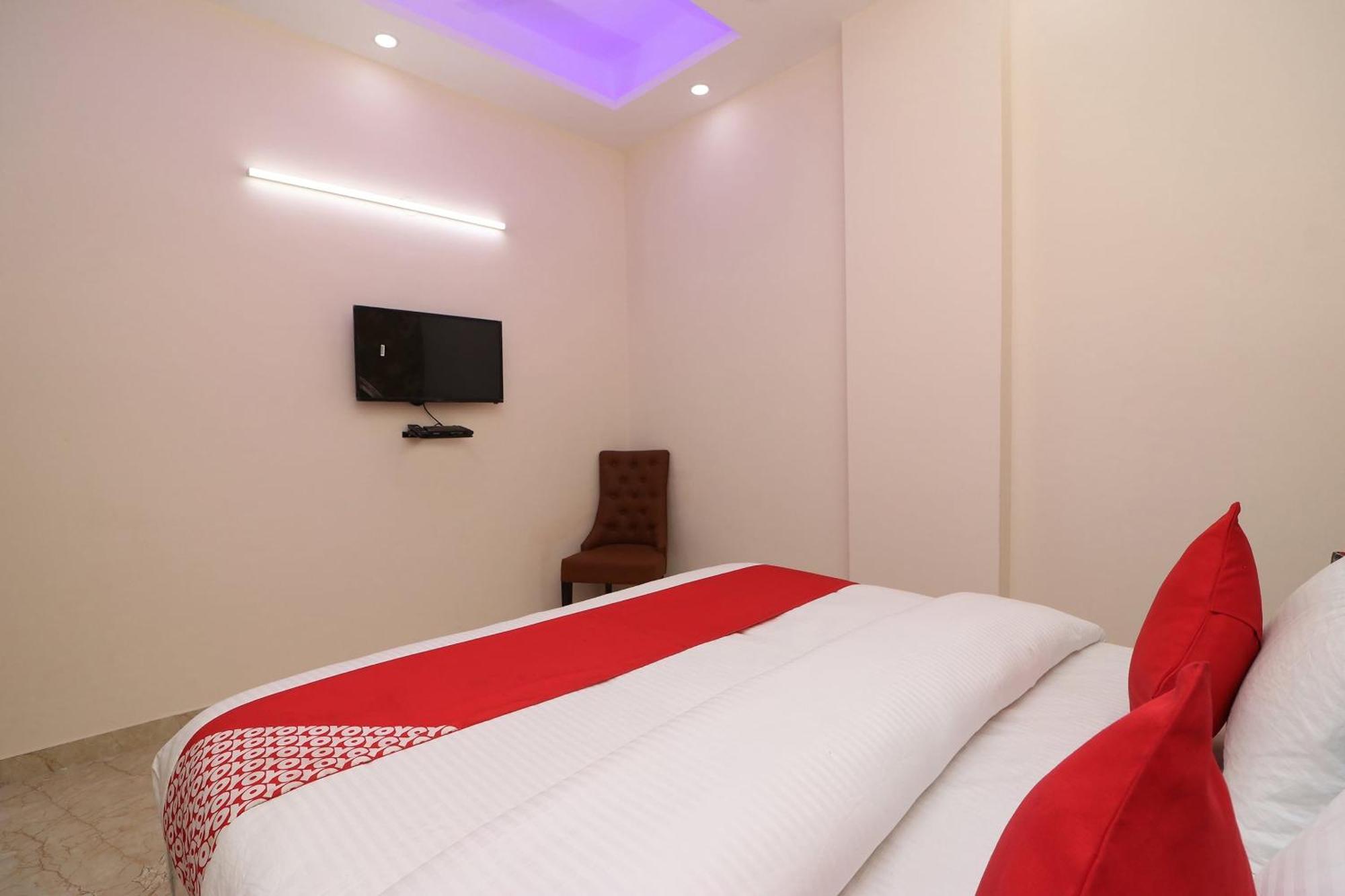 Hotel O The Grand Palace Ghaziabad Exterior photo