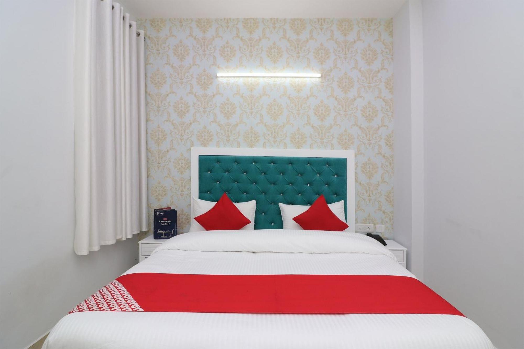 Hotel O The Grand Palace Ghaziabad Exterior photo