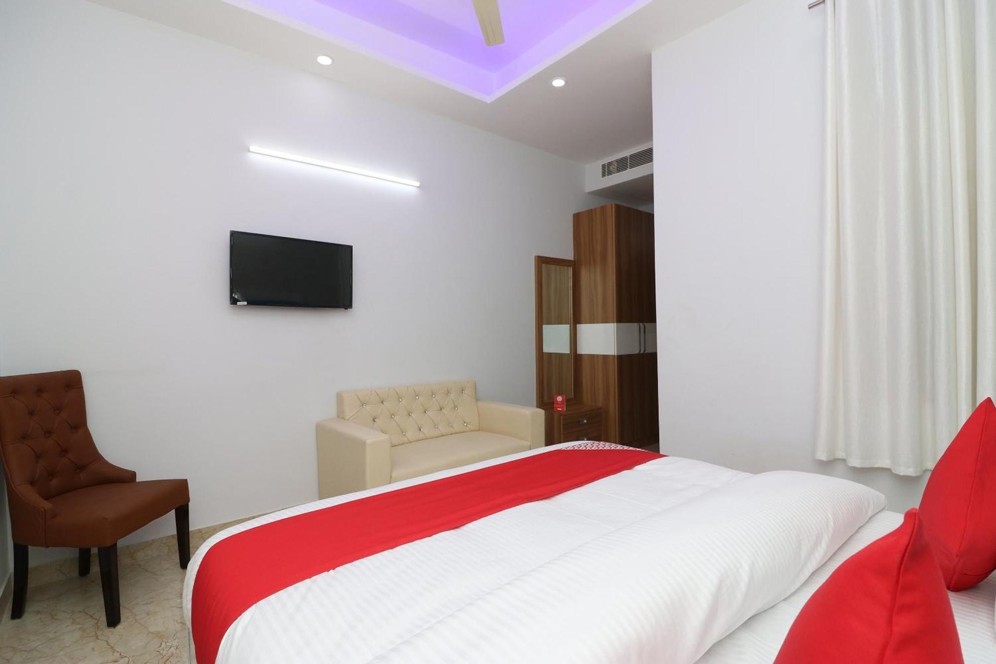 Hotel O The Grand Palace Ghaziabad Exterior photo